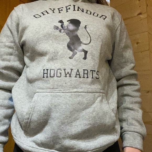 Grey Gryffindor hoodie, size small, worn once. - Picture 2 of 2